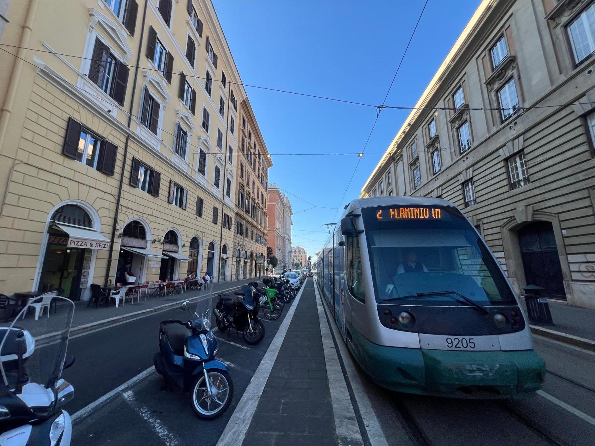 Lungotevere Flaminio Bed & Breakfast Rome