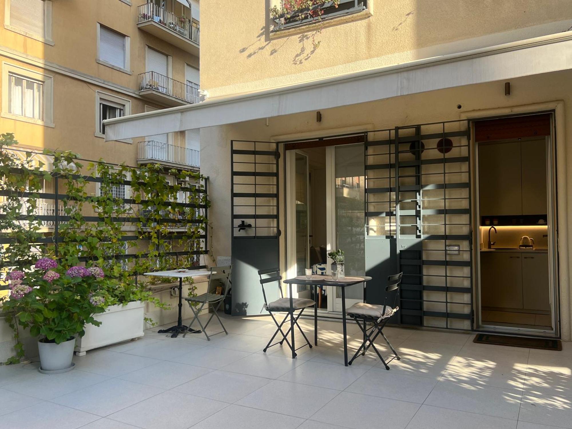 Lungotevere Flaminio 3* Rome